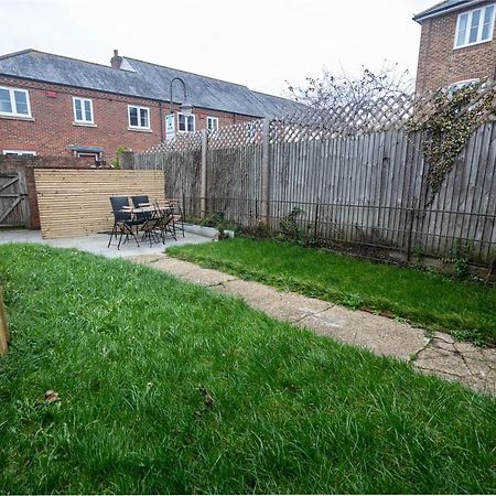 The Becket - Three Bedroom City Centre House With Parking Canterbury Esterno foto